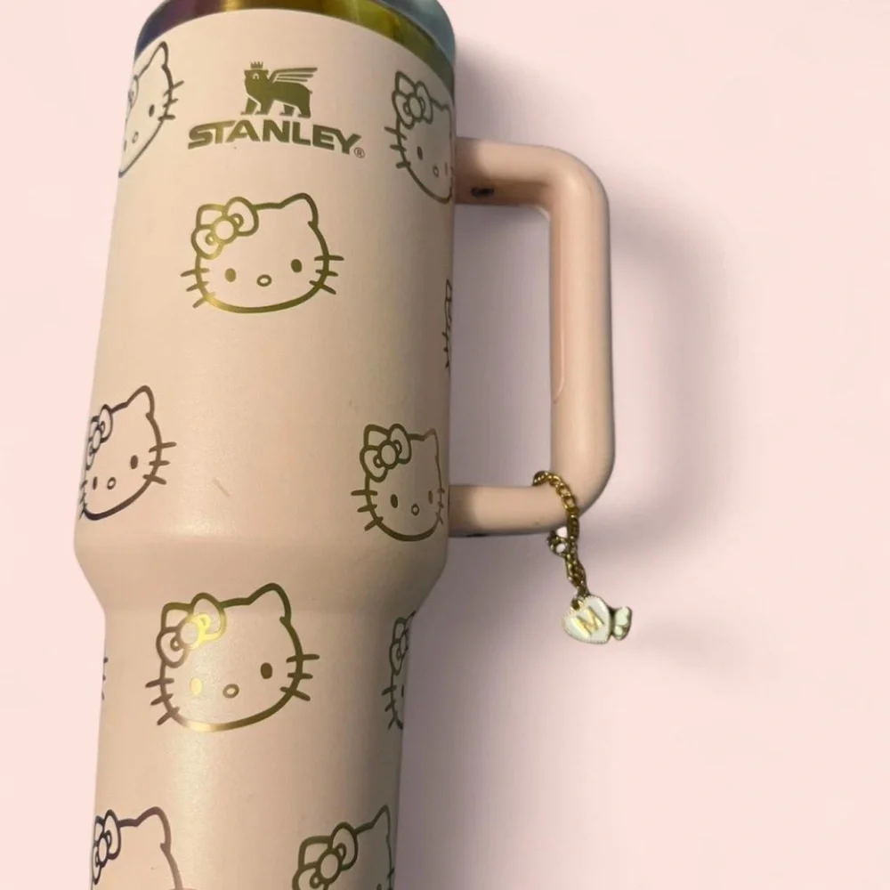 Stanley Hello Kitty - Picture 1 of 2